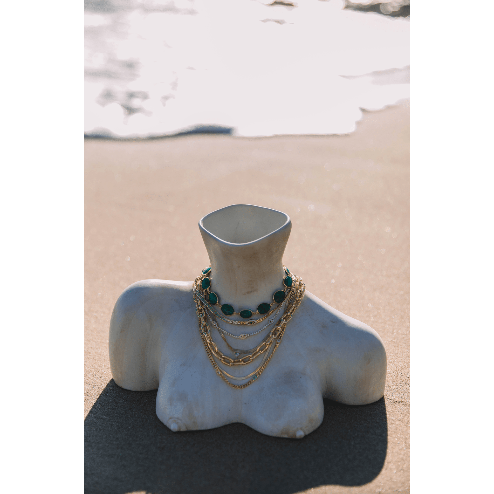 The Sparkling Eyes Choker