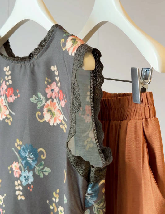 Women Vintage Floral Lace Round Neck Camisole&Wide-Leg Pants Set