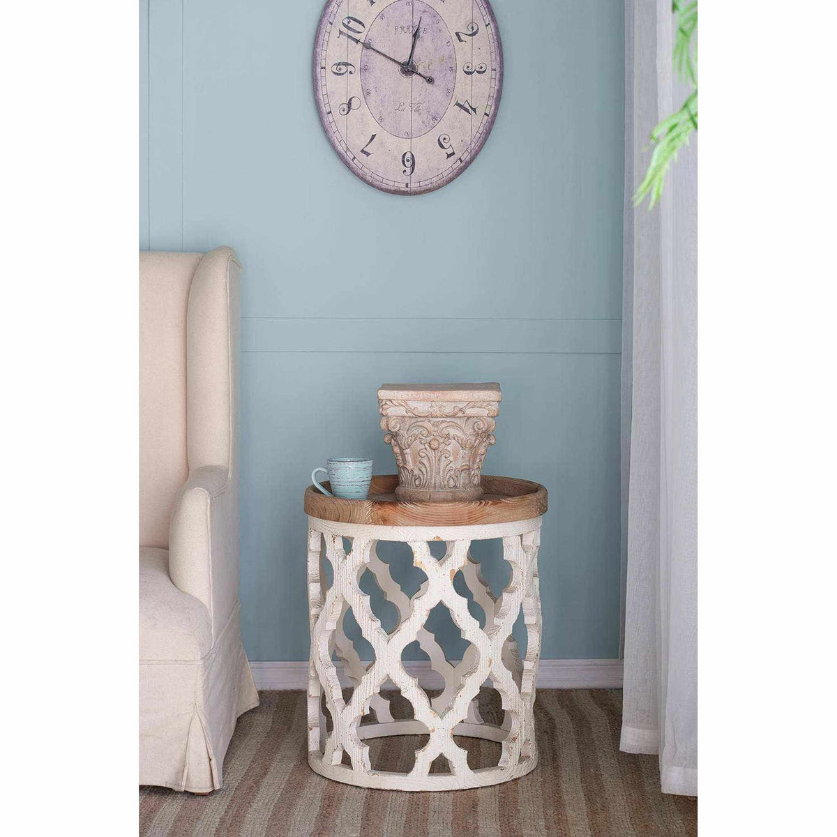 Indoor/Outdoor Pedestal