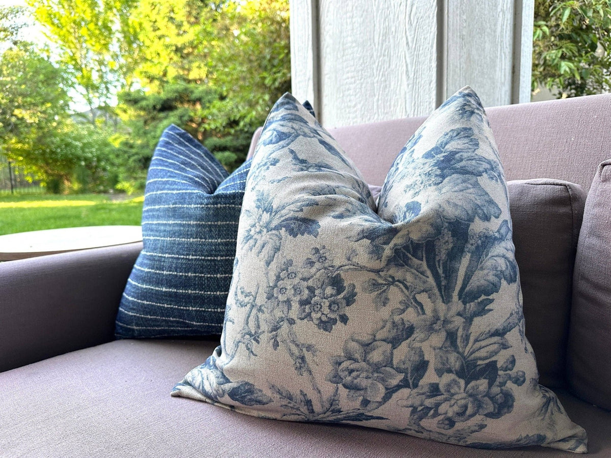 Rowynn Blue Floral Pillow Cover ¡ª 18¡Á18 Indoor/Outdoor (Cover Only)