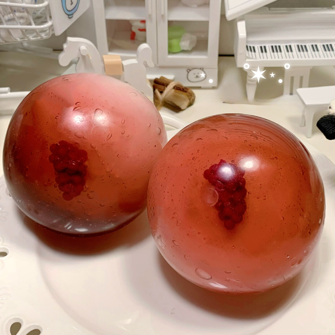 Kyoho Grape Crispy Squishy Ball