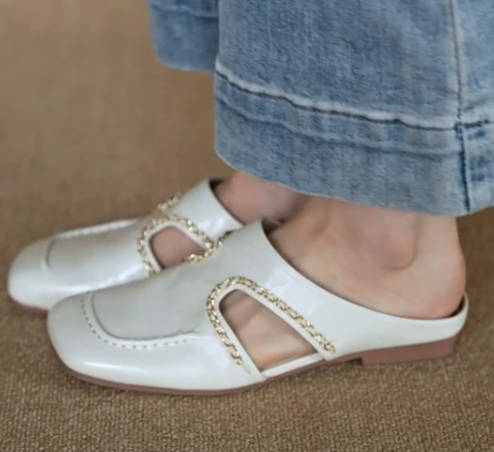 Women Vintage Leather Hollow Breathable Square Toe Flat Mules Sandals