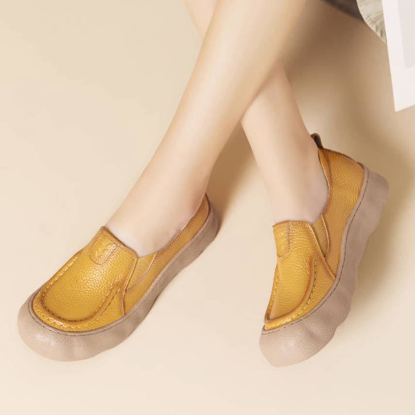 Women Leather Round Toe Soft Sole Casual Slip-On Flats