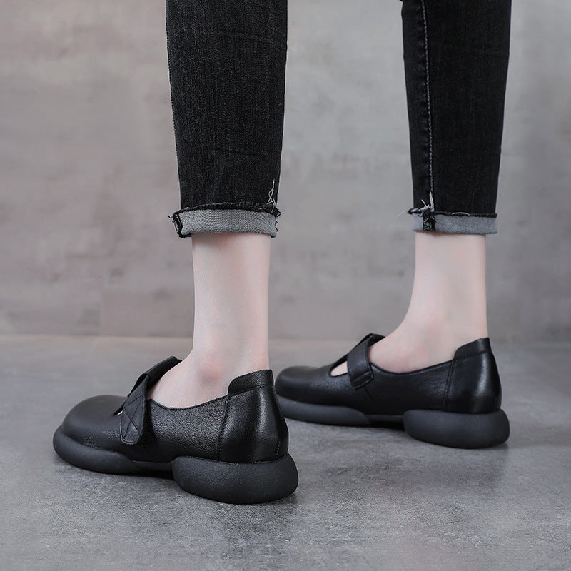 Women Spring Retro Classic Leather Soft Sole Straped Flats