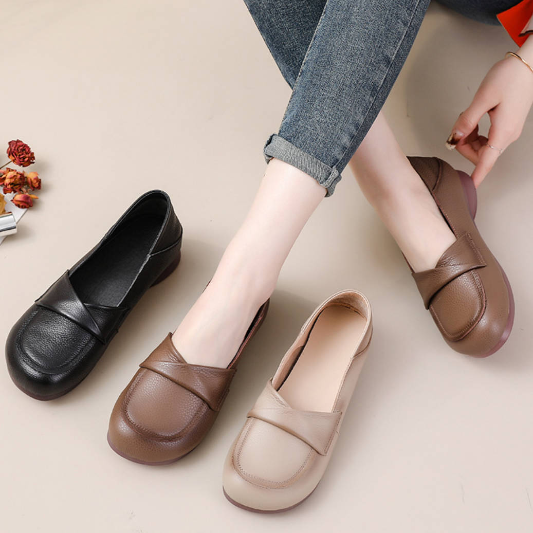 Top Leather Round Toe Simple Soft Sole Slip-On Flat Shoes