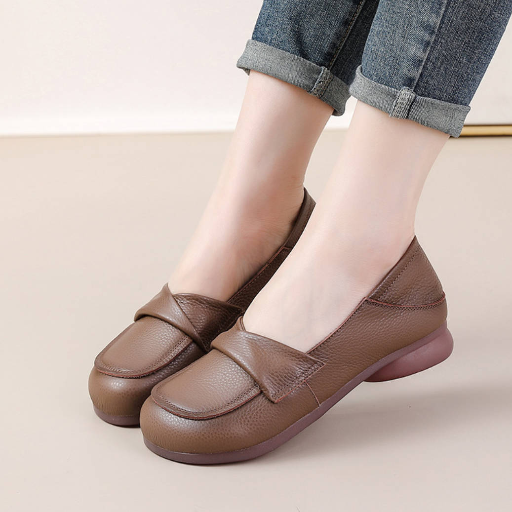 Top Leather Round Toe Simple Soft Sole Slip-On Flat Shoes