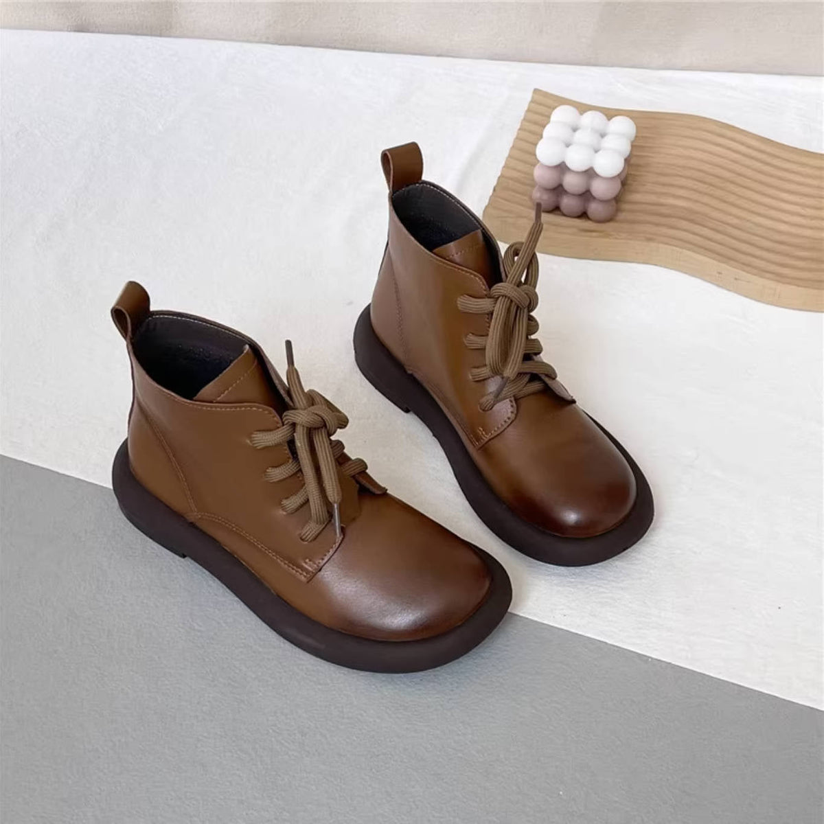 Vintage Top Leather Round Toe Soft Sole Lace-Up Ankel Boots