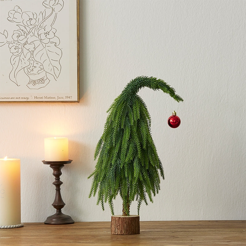 Nordic Leaning Christmas Tree