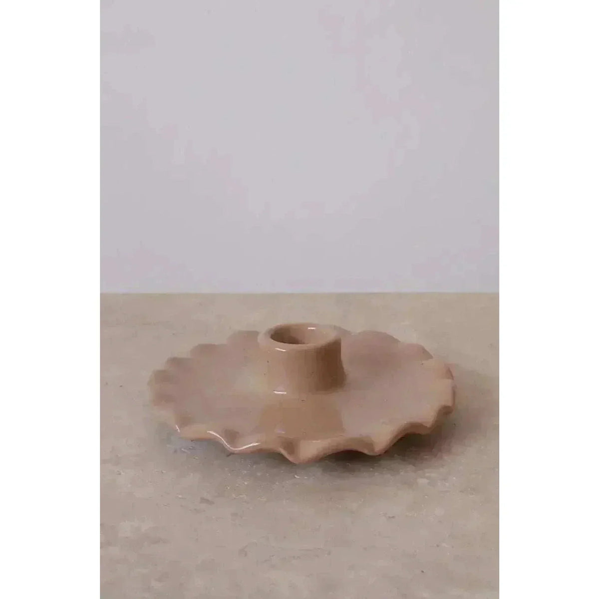 Beige N¨¦nuphar Handmade Ceramic Candle Holder with Scalloped  Plate
