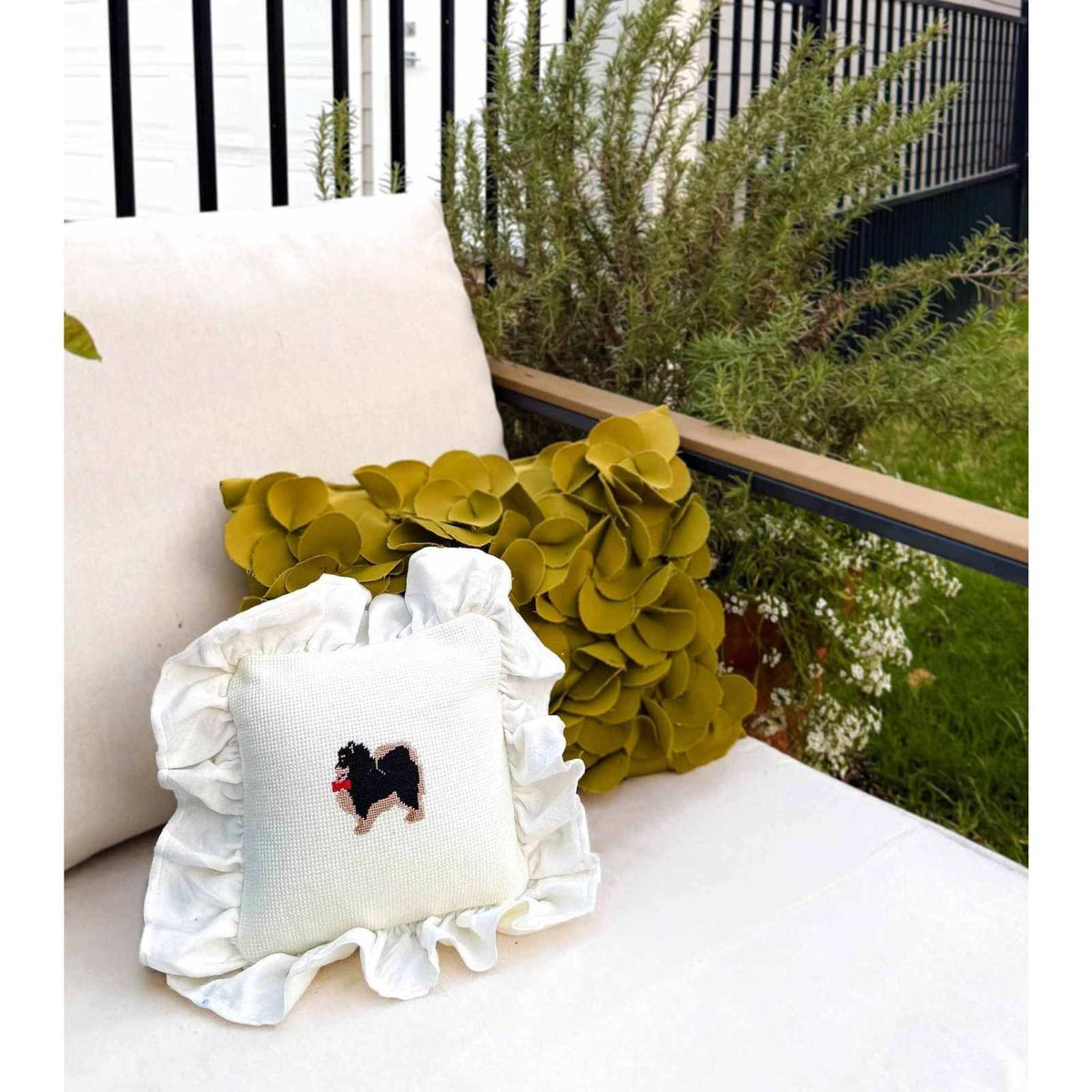 Ruffled Pomeranian Needlepoint Pillow 10¡± White