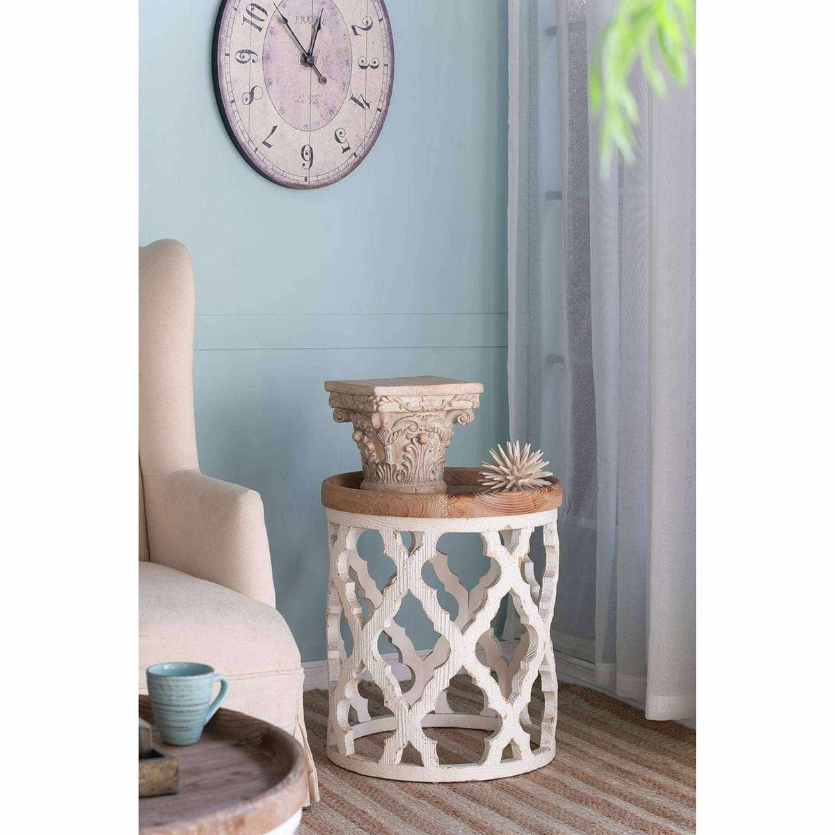 Indoor/Outdoor Pedestal