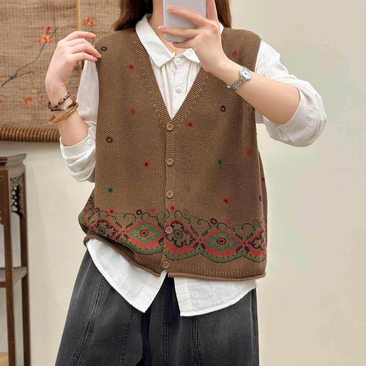 Women Autumn Cotton V-Neck Embroidered Loose Cardigans
