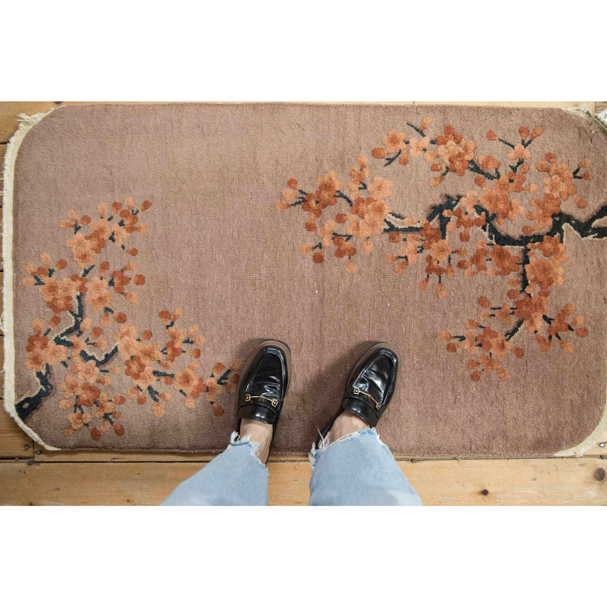 Vintage Dusty Mauve Art Deco Rug ¨C Collected Accent (2¡¯6¡± x 4¡¯3¡±)