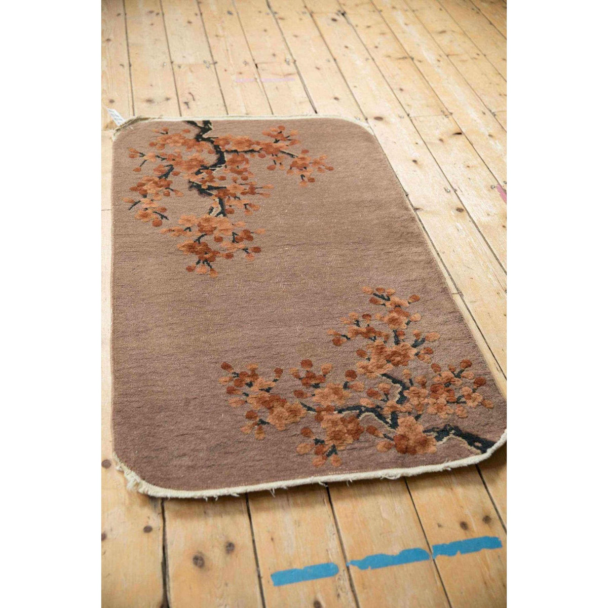 Vintage Dusty Mauve Art Deco Rug ¨C Collected Accent (2¡¯6¡± x 4¡¯3¡±)