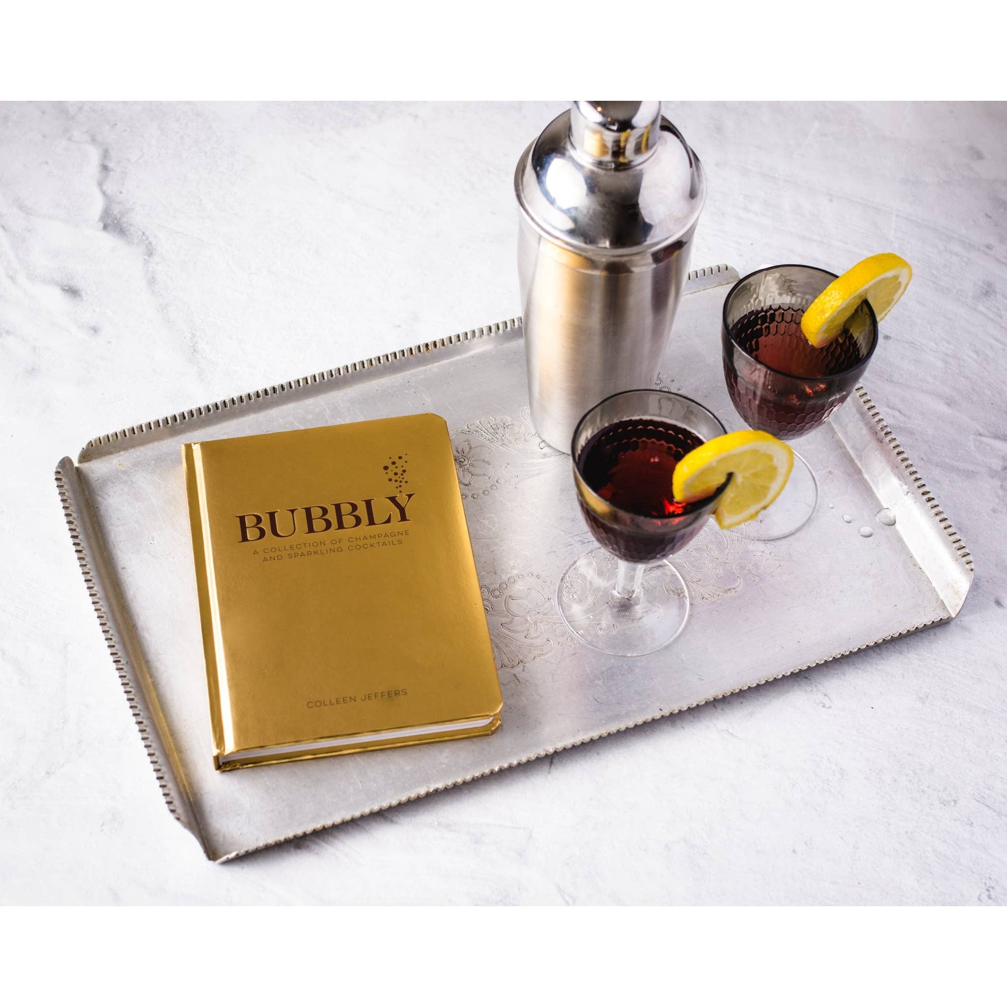 Bubbly: A Collection of Champagne and Sparkling Cocktails