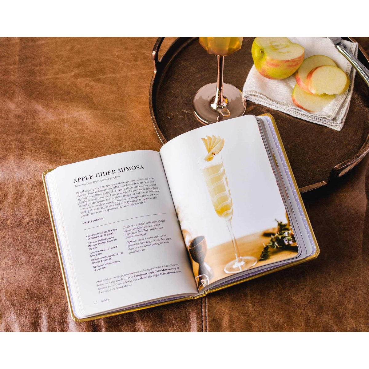 Bubbly: A Collection of Champagne and Sparkling Cocktails