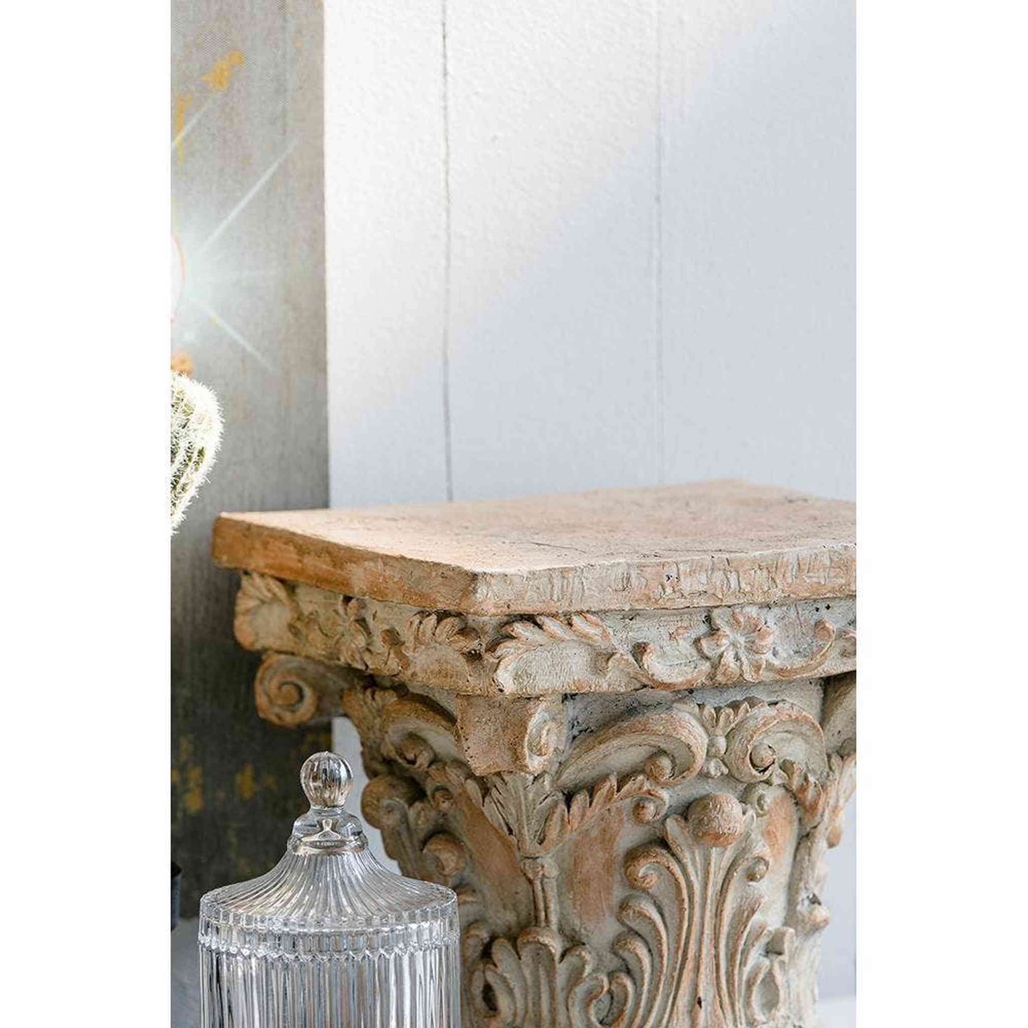 Indoor/Outdoor Pedestal