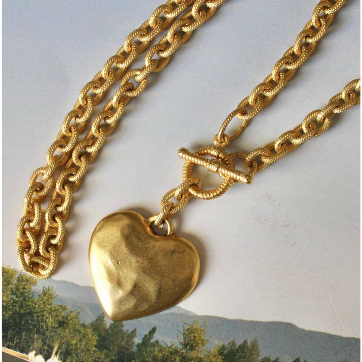 Gold Heart Toggle Necklace: Gold