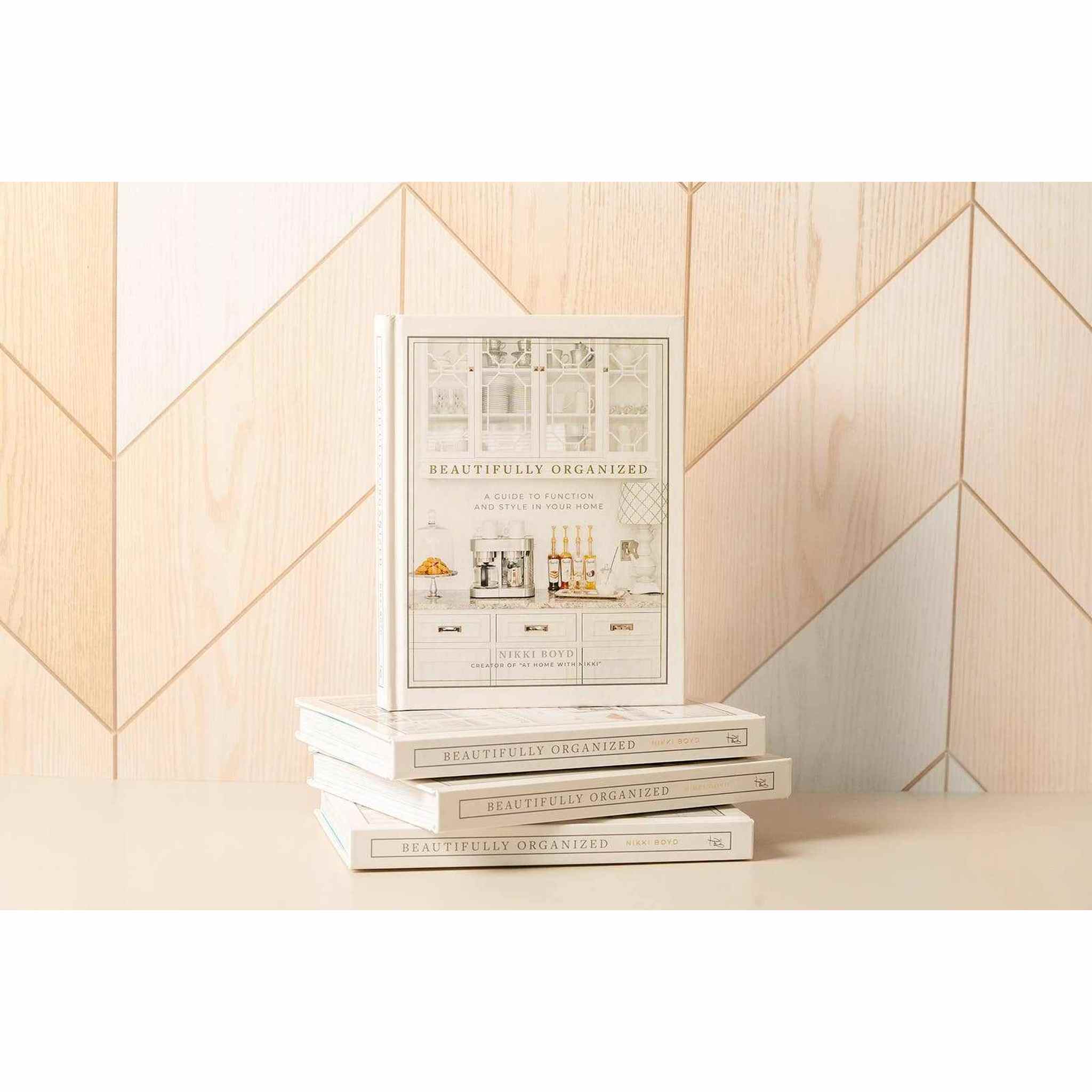 Beautifully Organized (White Coffee Table Books)